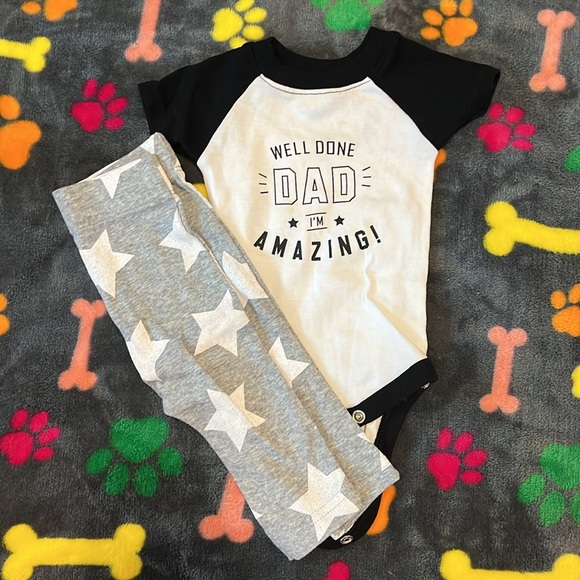 Newborn outfit bundle - Picture 4 of 5